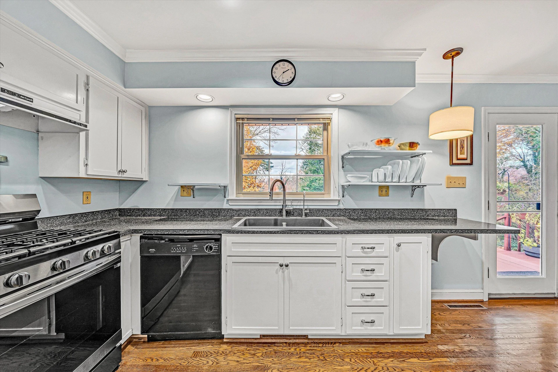 1039 Clearfield RD - Photo 11