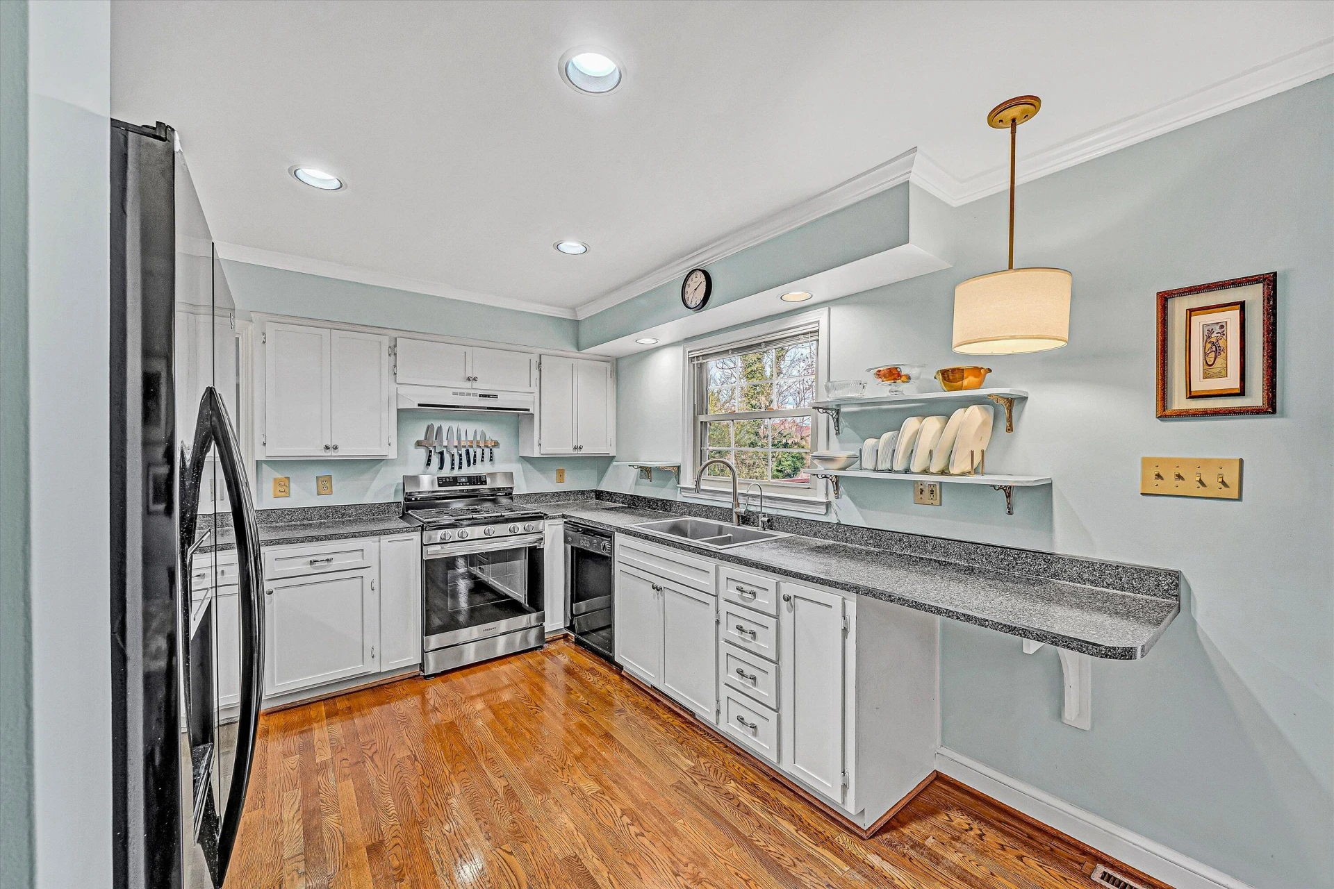 1039 Clearfield RD - Photo 7