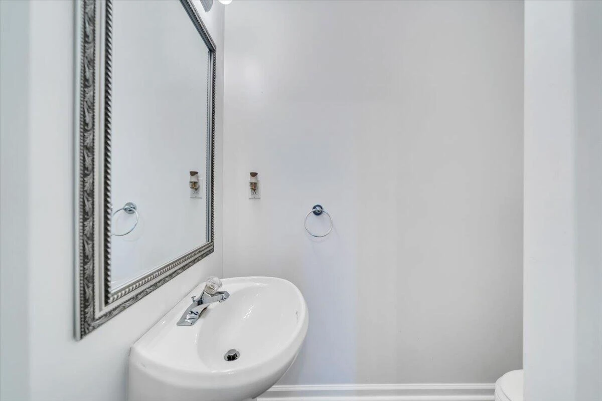 232 Eugene DR - Photo 29