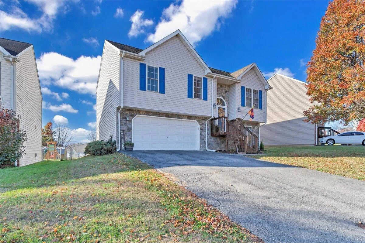 232 Eugene DR - Photo 42
