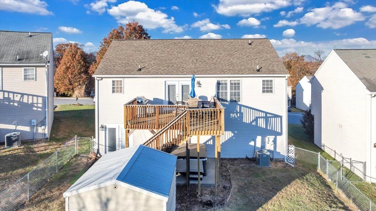 232 Eugene DR - Photo 47