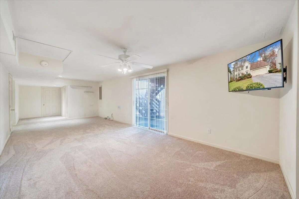 4715 Ivy Green CT - Photo 32