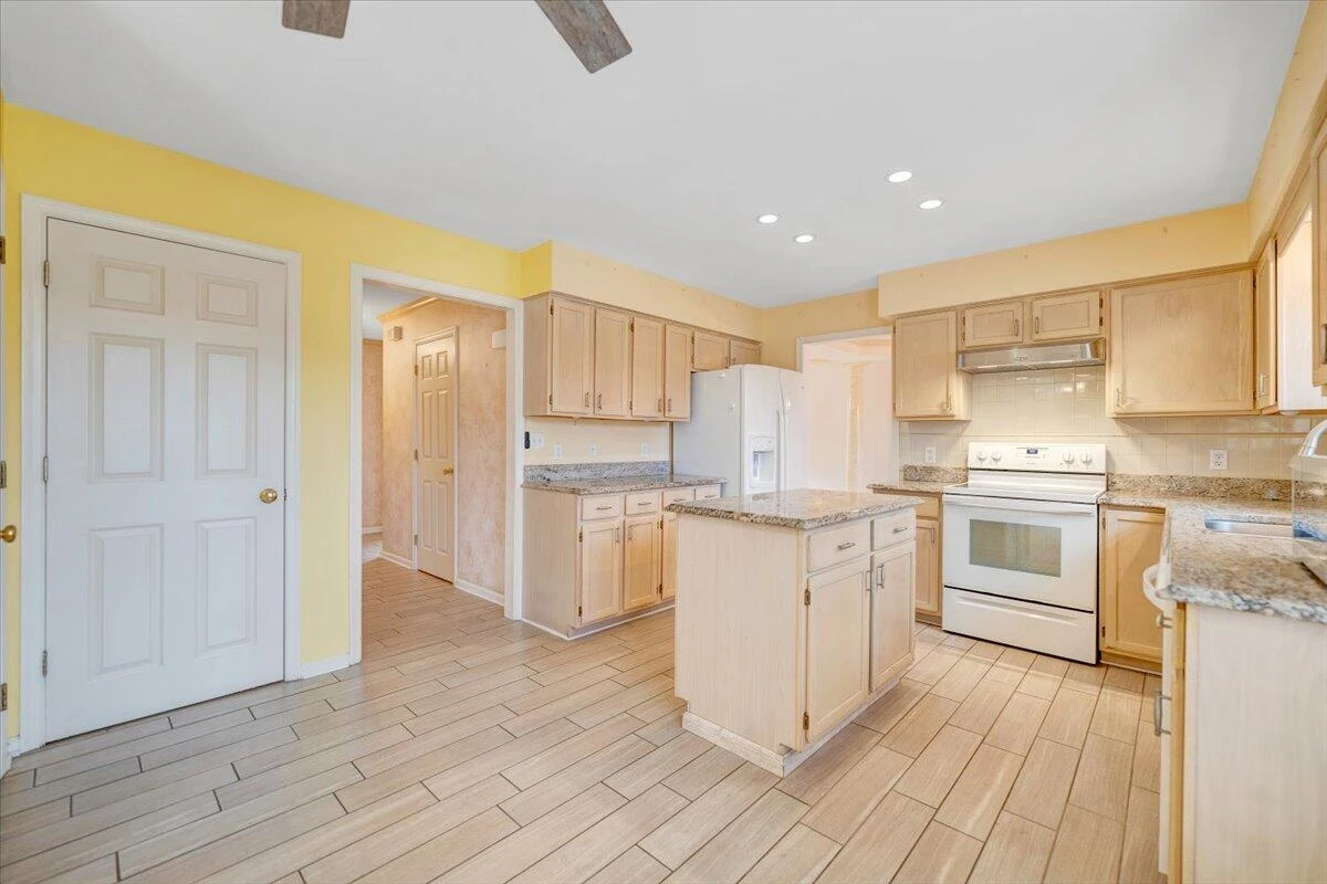 4715 Ivy Green CT - Photo 49