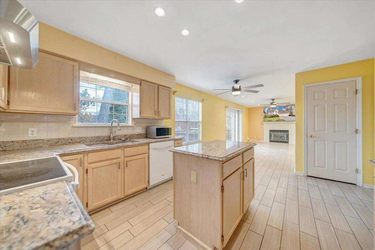 4715 Ivy Green CT - Photo 11