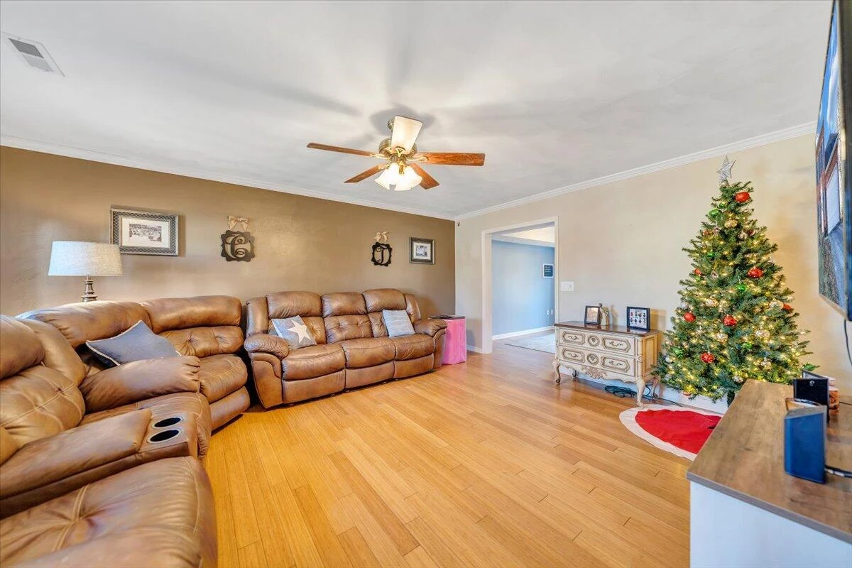 6124 Carolina TRL - Photo 4