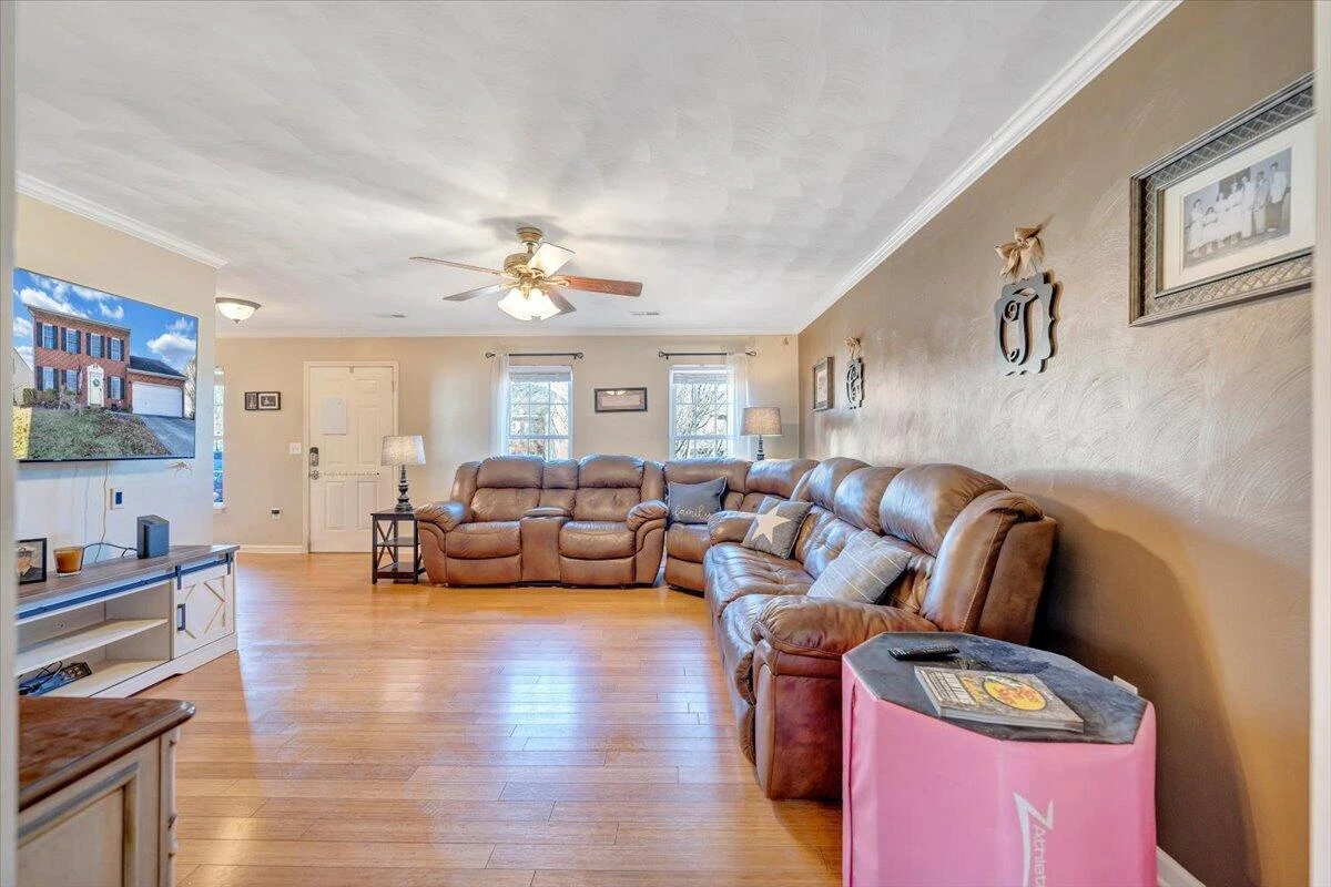 6124 Carolina TRL - Photo 7
