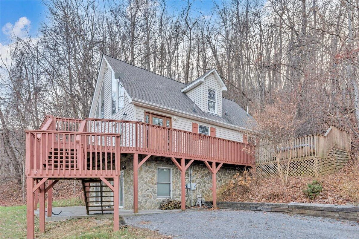 720 Adney Gap RD