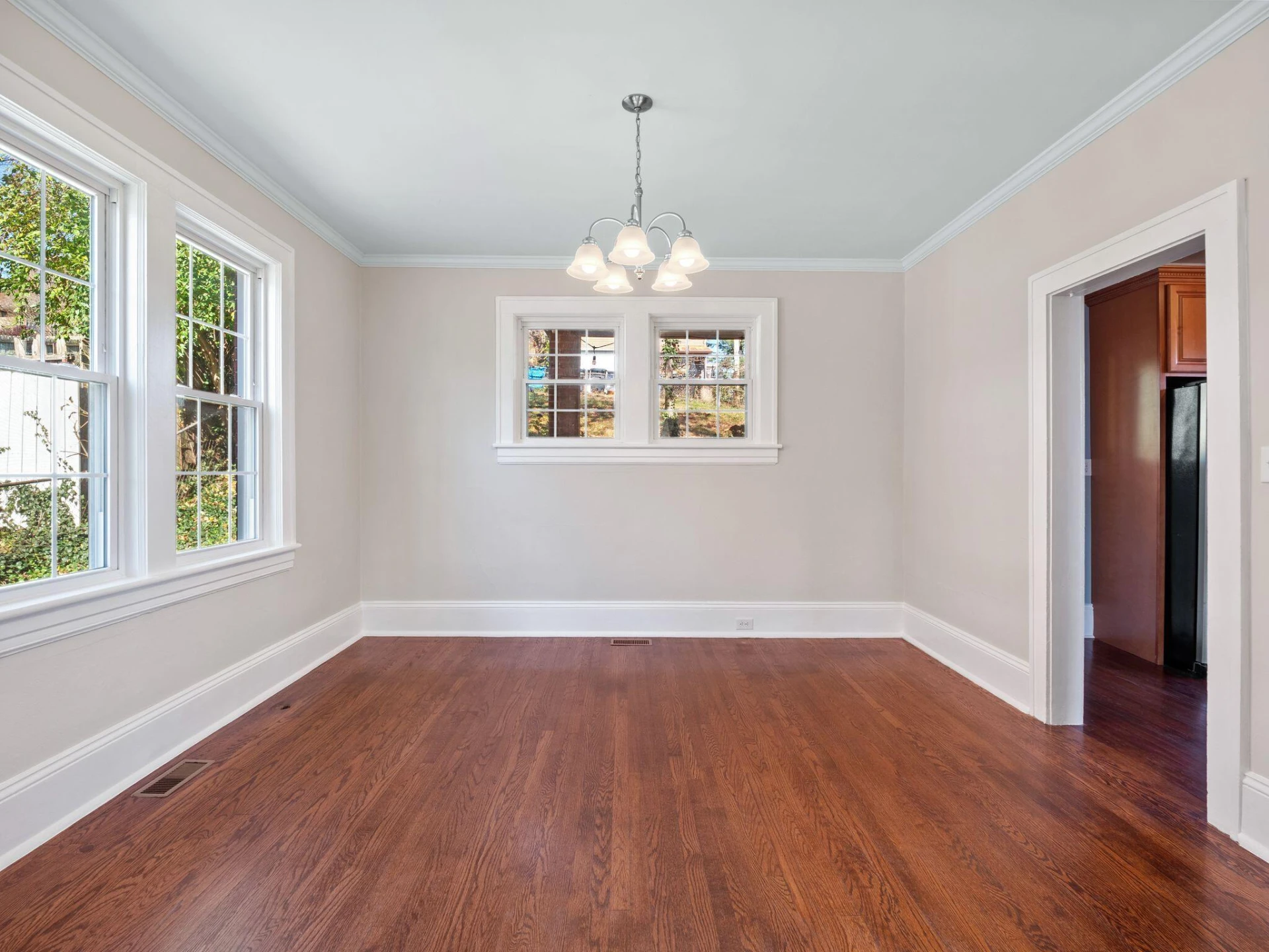 1005 Howbert AVE - Photo 15