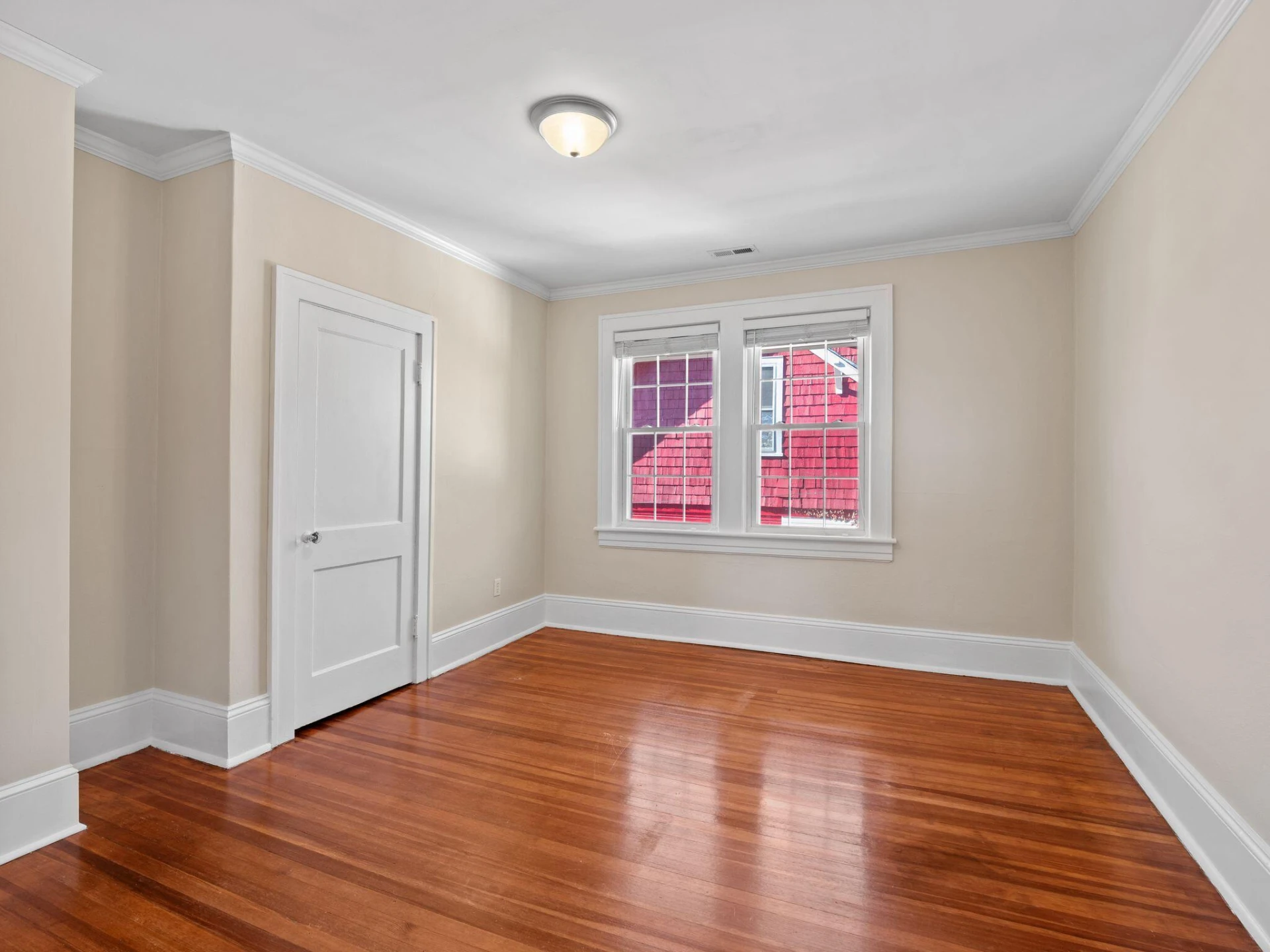 1005 Howbert AVE - Photo 25