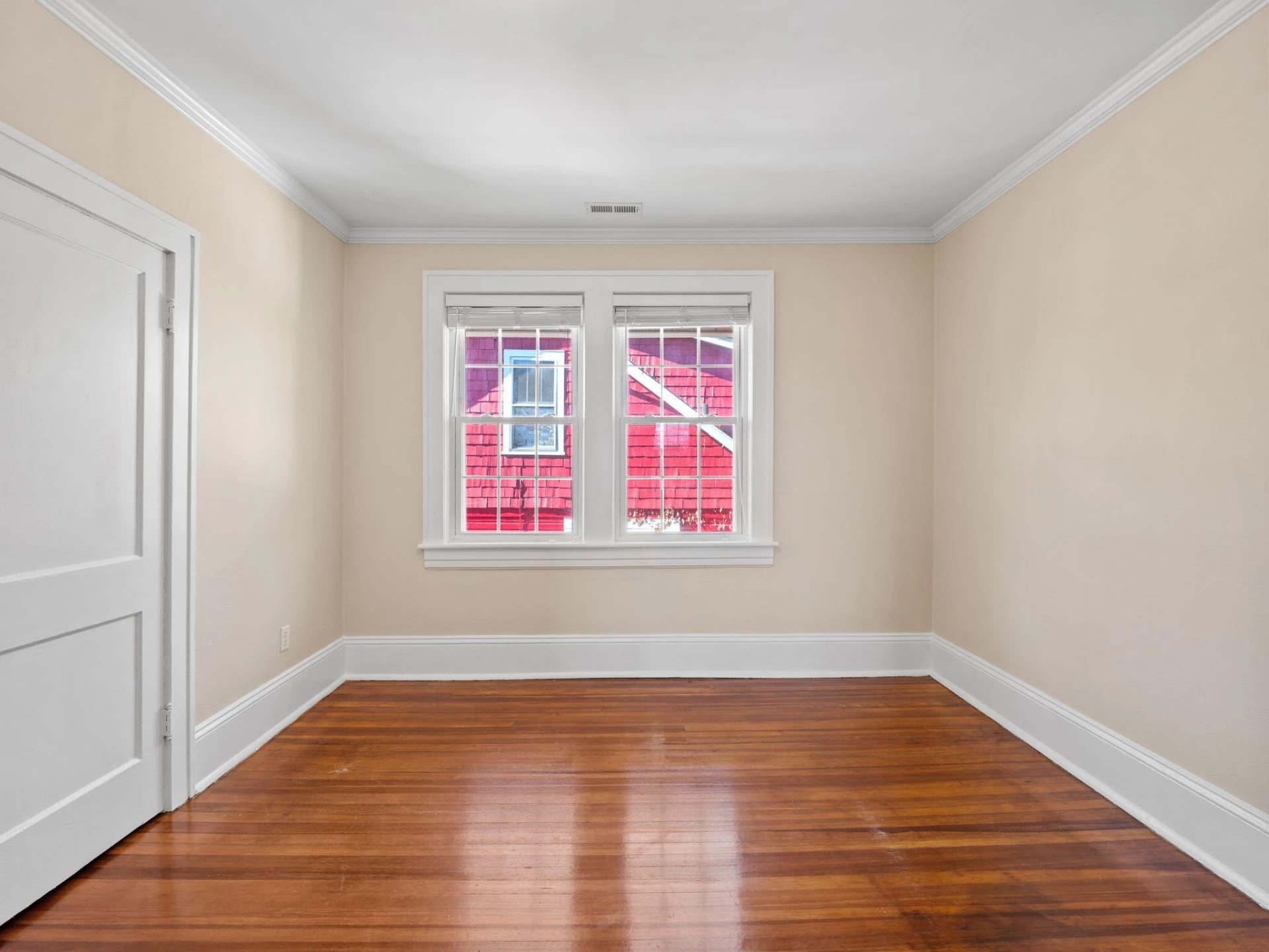 1005 Howbert AVE - Photo 27