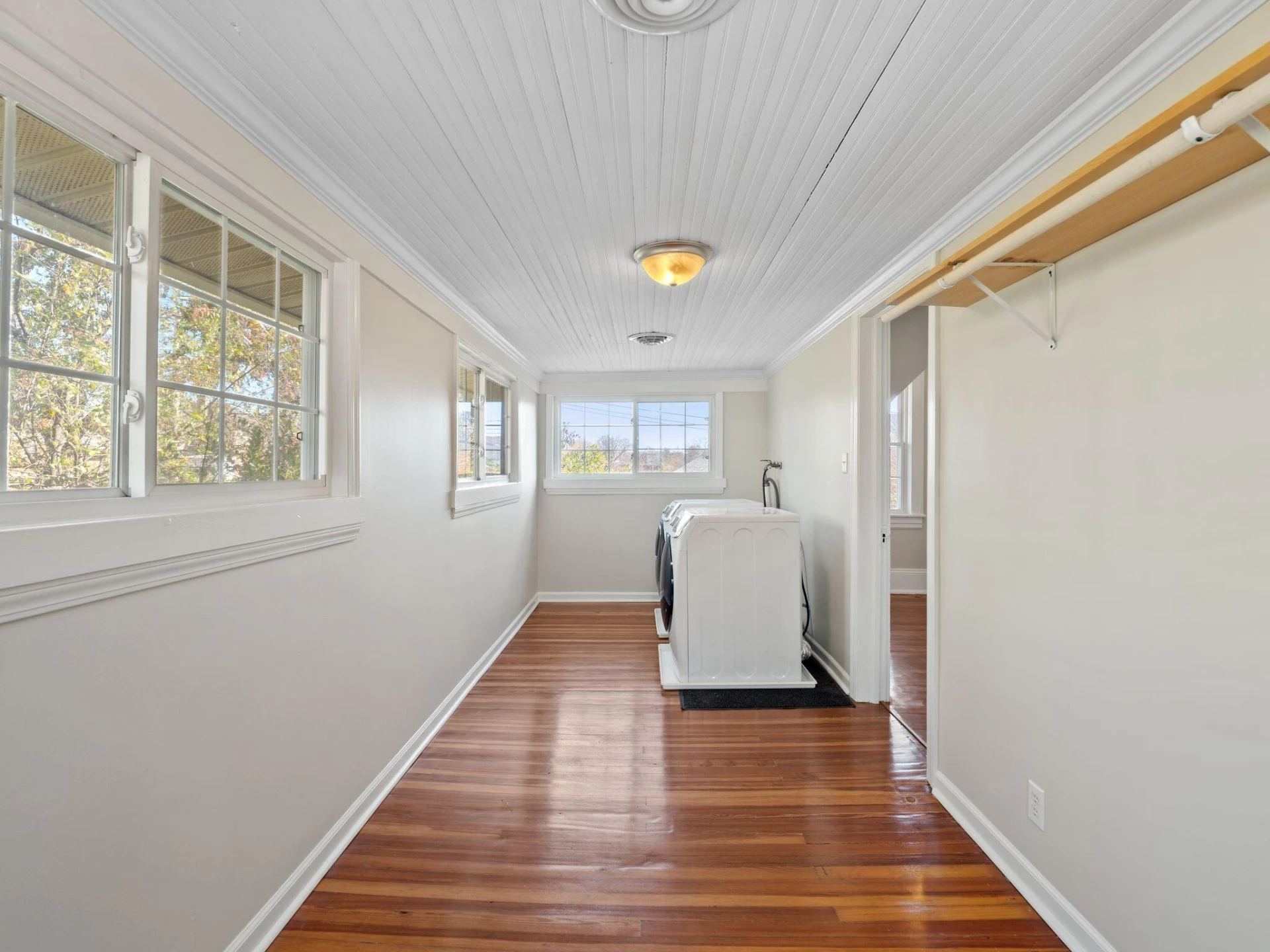 1005 Howbert AVE - Photo 28