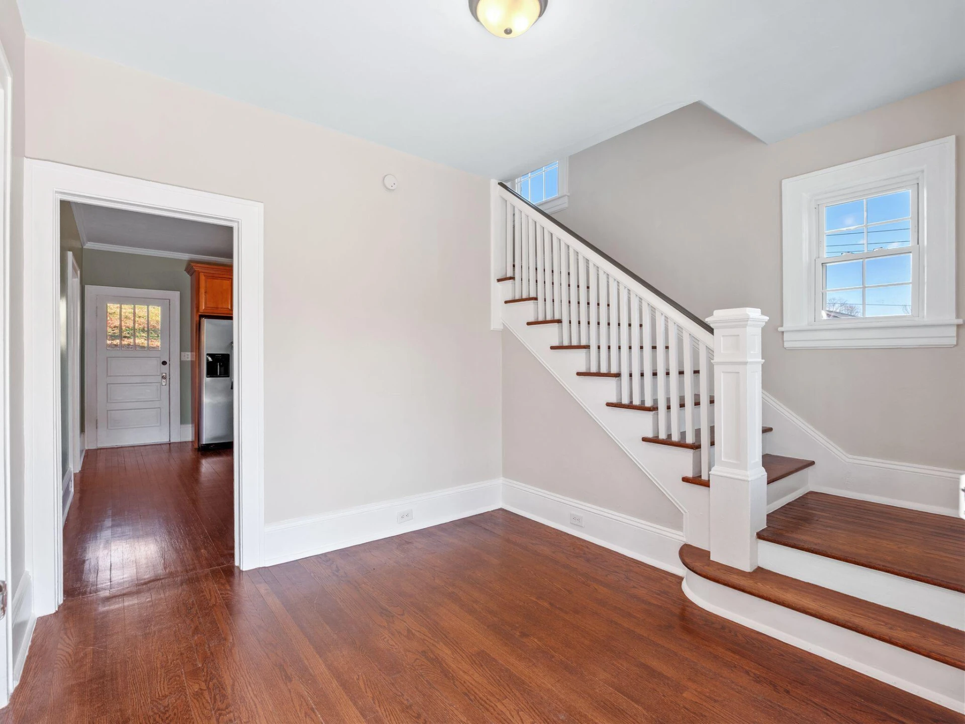 1005 Howbert AVE - Photo 10
