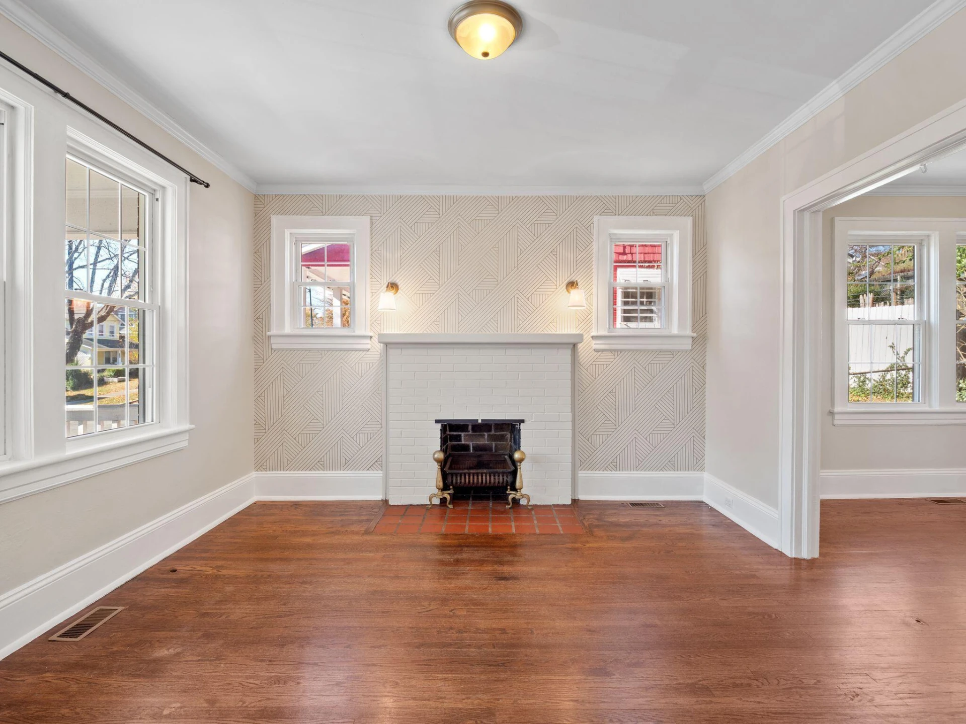 1005 Howbert AVE - Photo 11