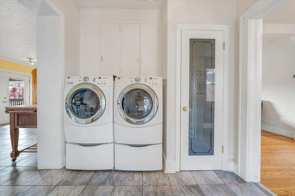 3116 Spring RD - Photo 14