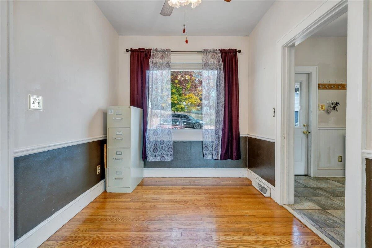 3116 Spring RD - Photo 7