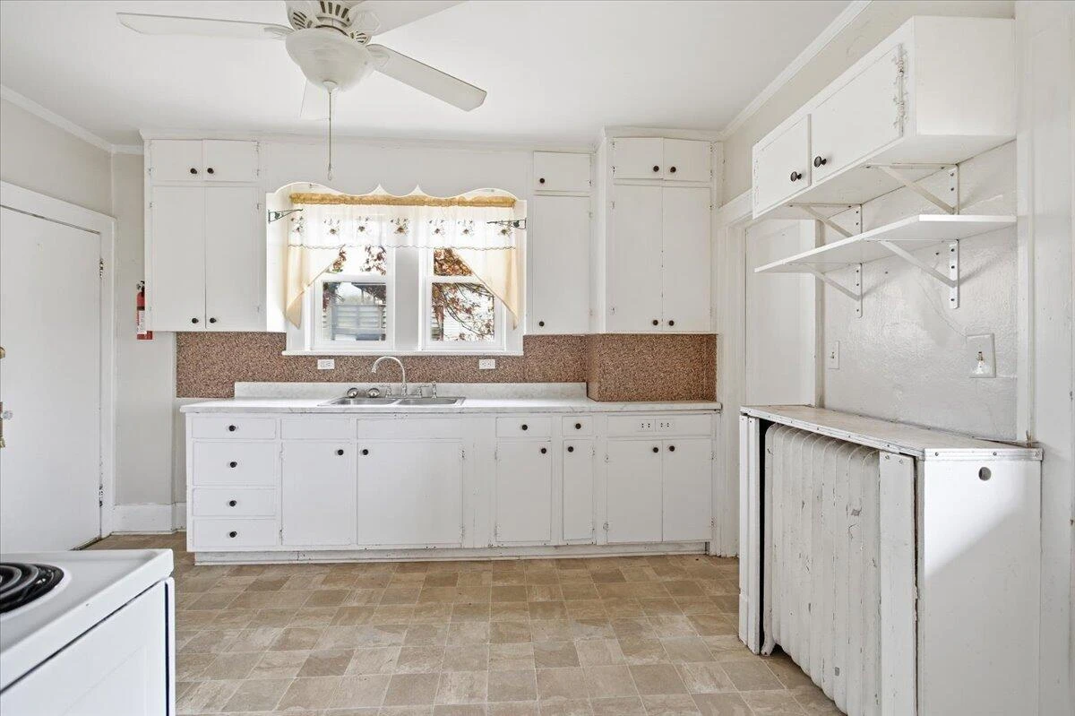 620 Riverland RD - Photo 10