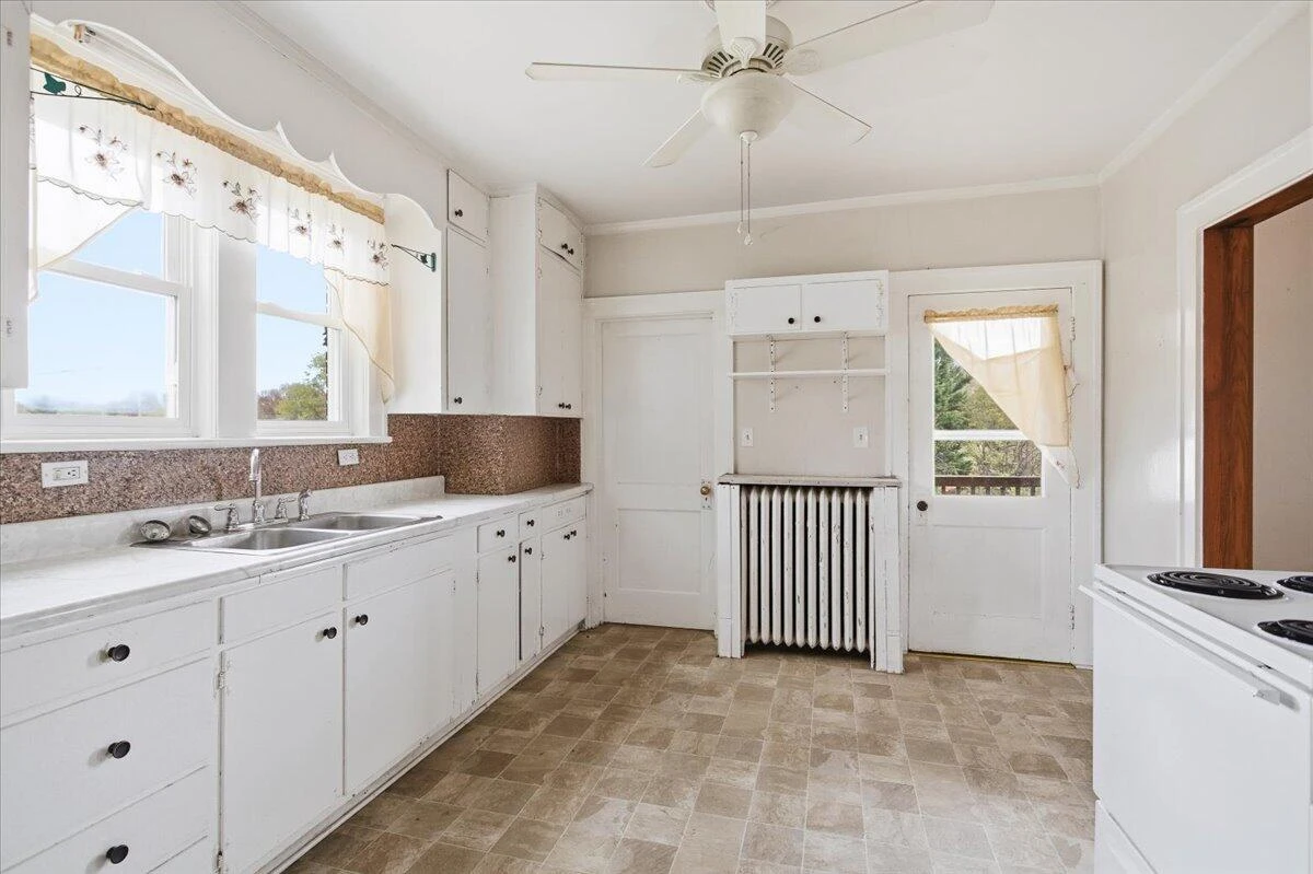 620 Riverland RD - Photo 14
