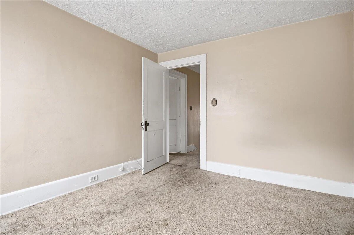 620 Riverland RD - Photo 18