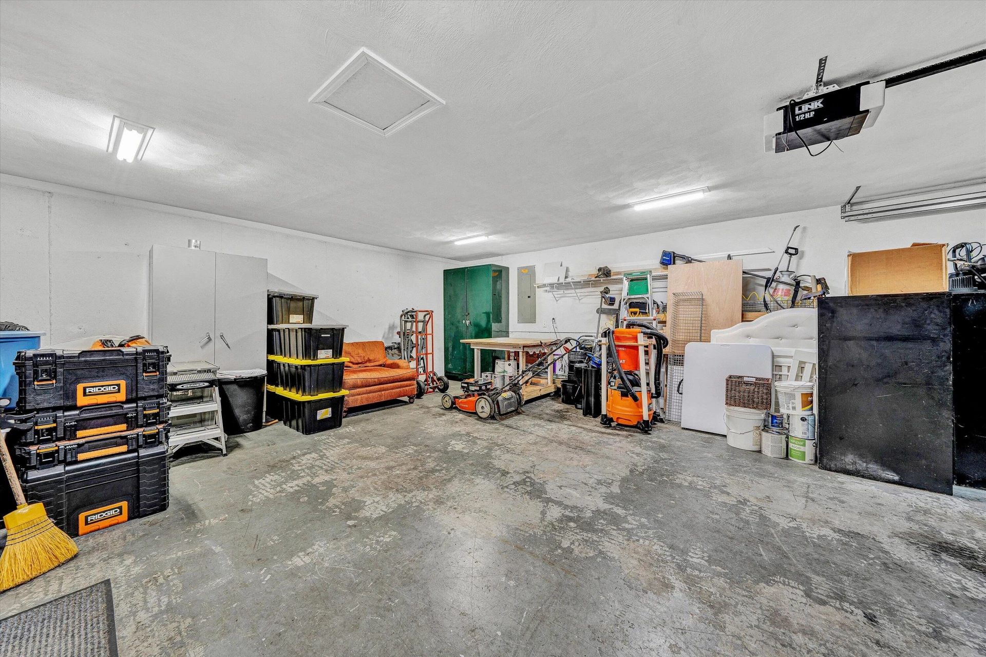 2714 Grandin RD - Photo 19