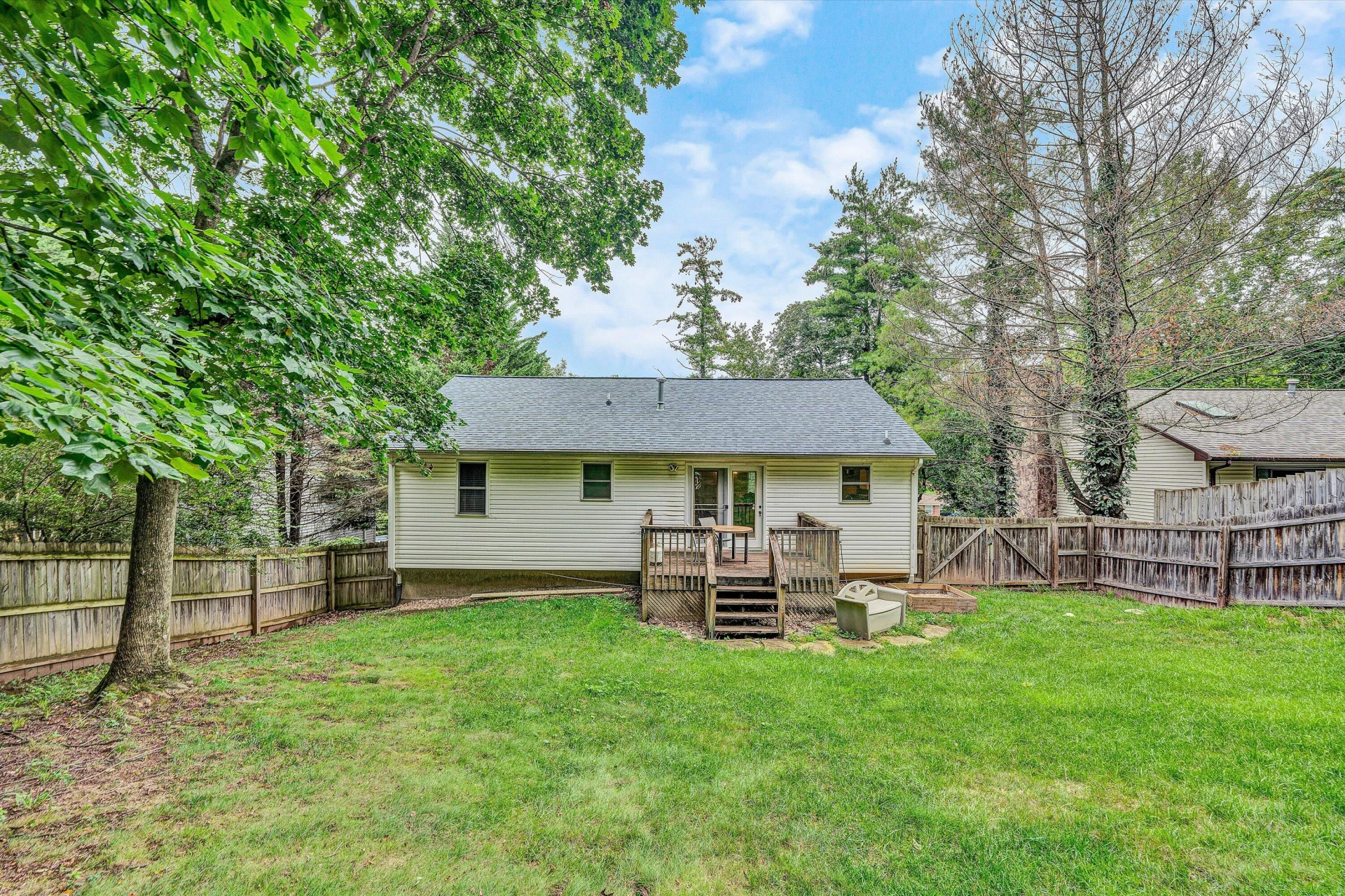 2714 Grandin RD - Photo 26