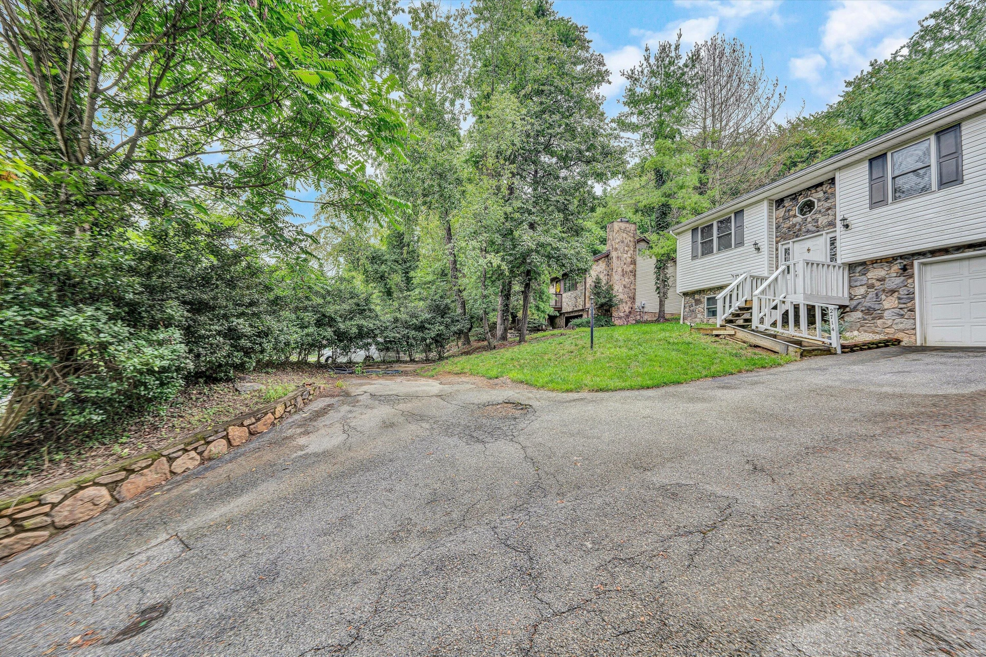 2714 Grandin RD - Photo 29