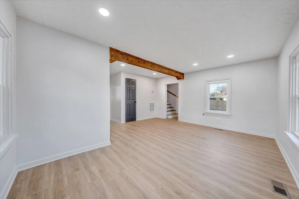 50 Bower ST - Photo 15