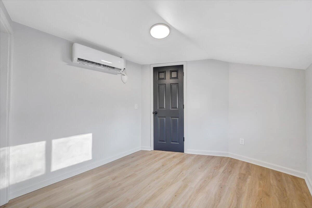 50 Bower ST - Photo 23
