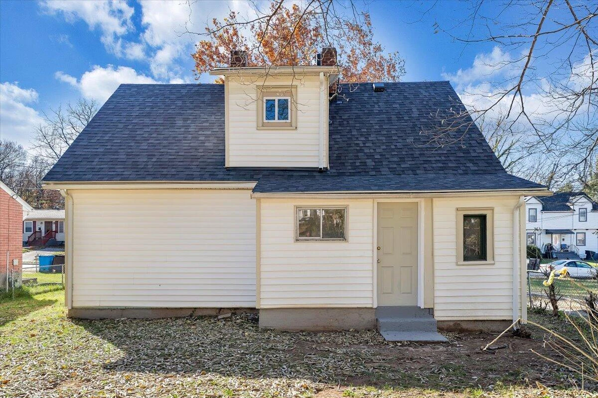 2415 Delaware AVE - Photo 30