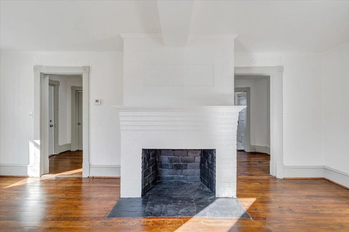 2415 Delaware AVE - Photo 11