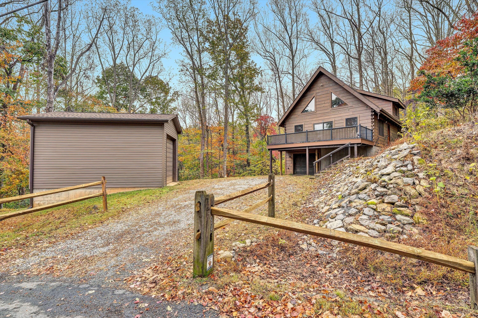 94 Lakecrest DR - Photo 40