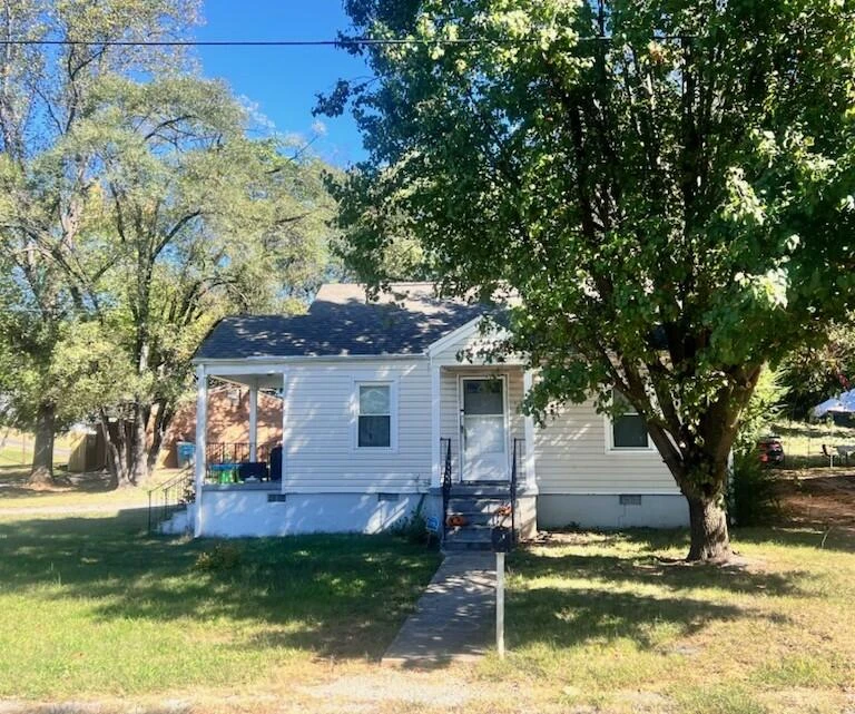 3931 Tyler AVE