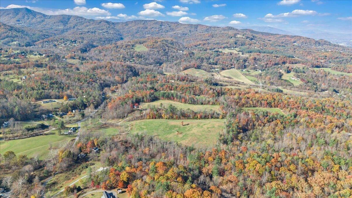 6742 Dawnwood & 0 Poage Valley RD - Photo 35