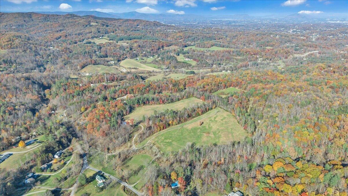 6742 Dawnwood & 0 Poage Valley RD - Photo 37