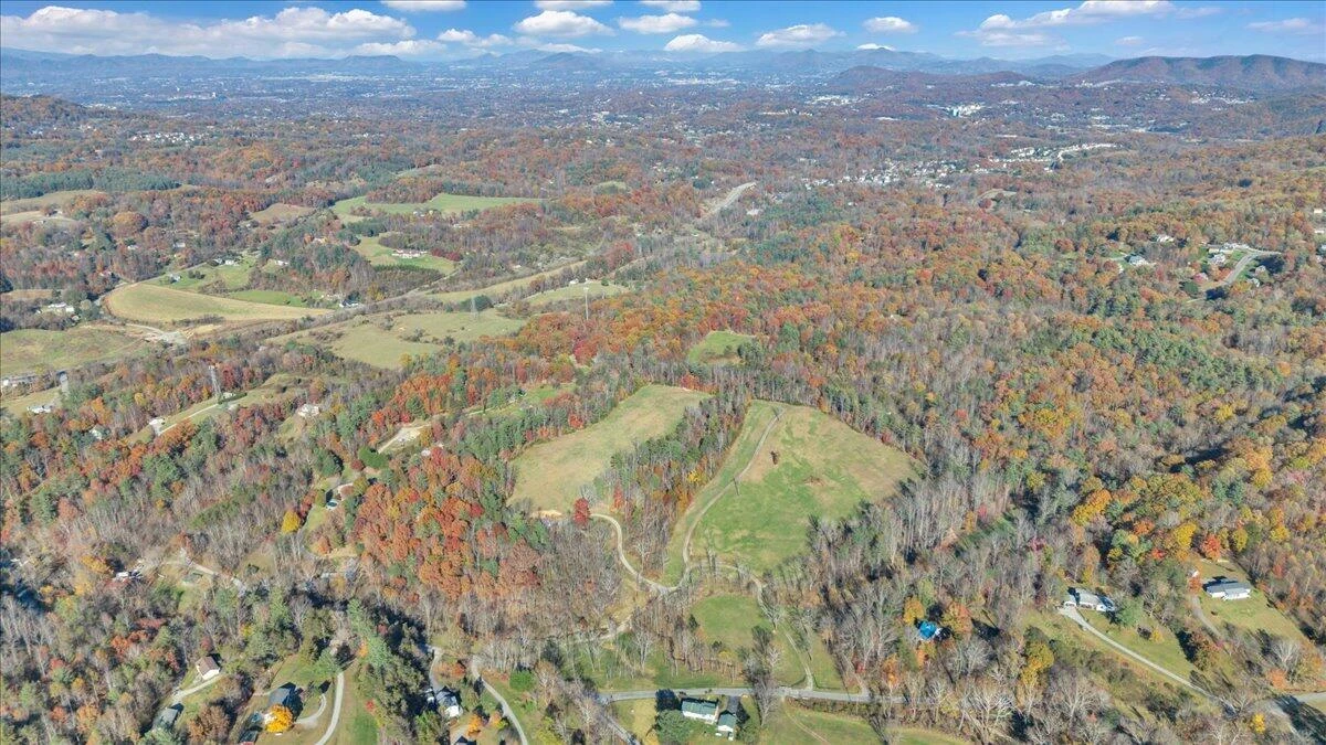 6742 Dawnwood & 0 Poage Valley RD - Photo 41