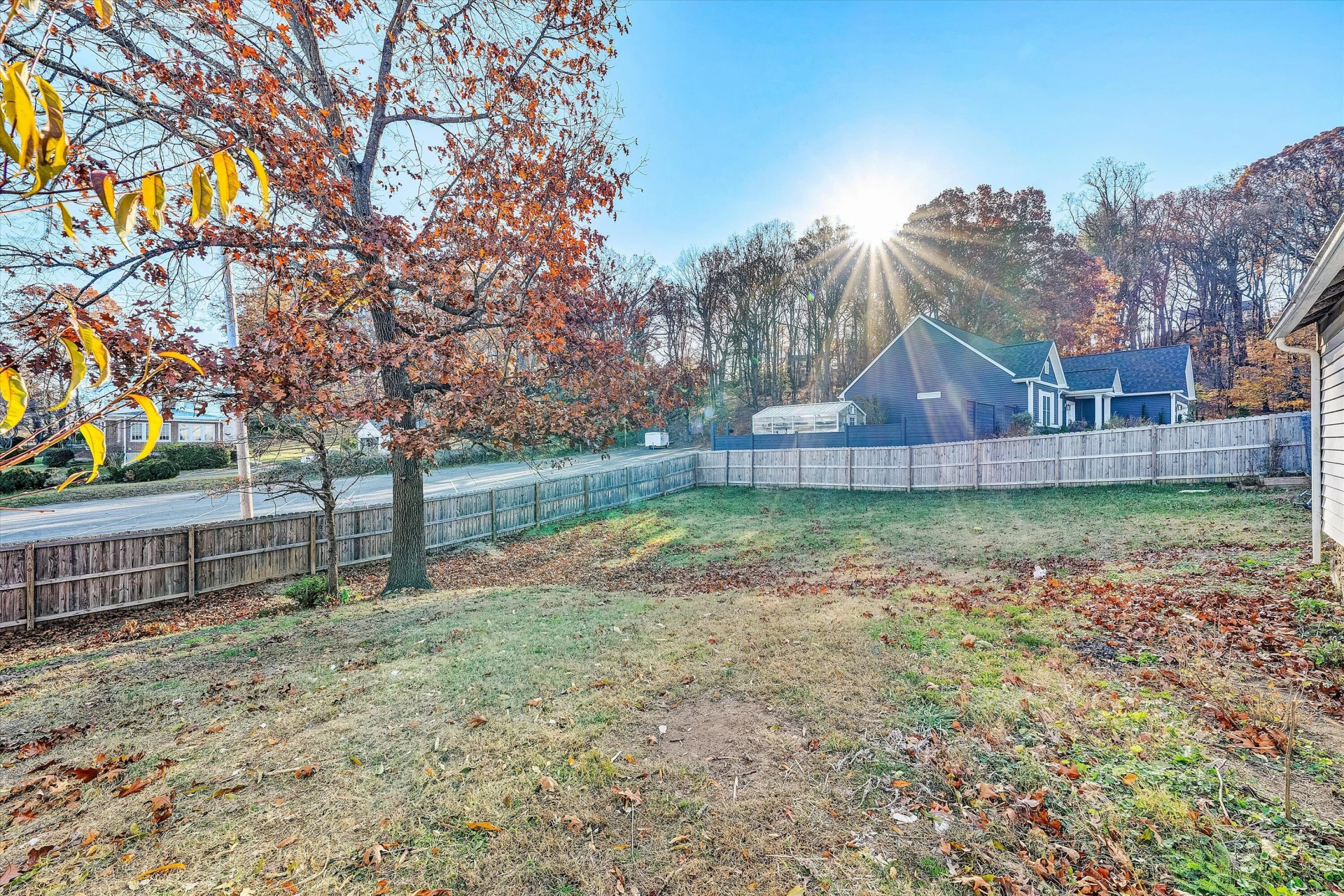 2660 Sweetbrier AVE - Photo 43