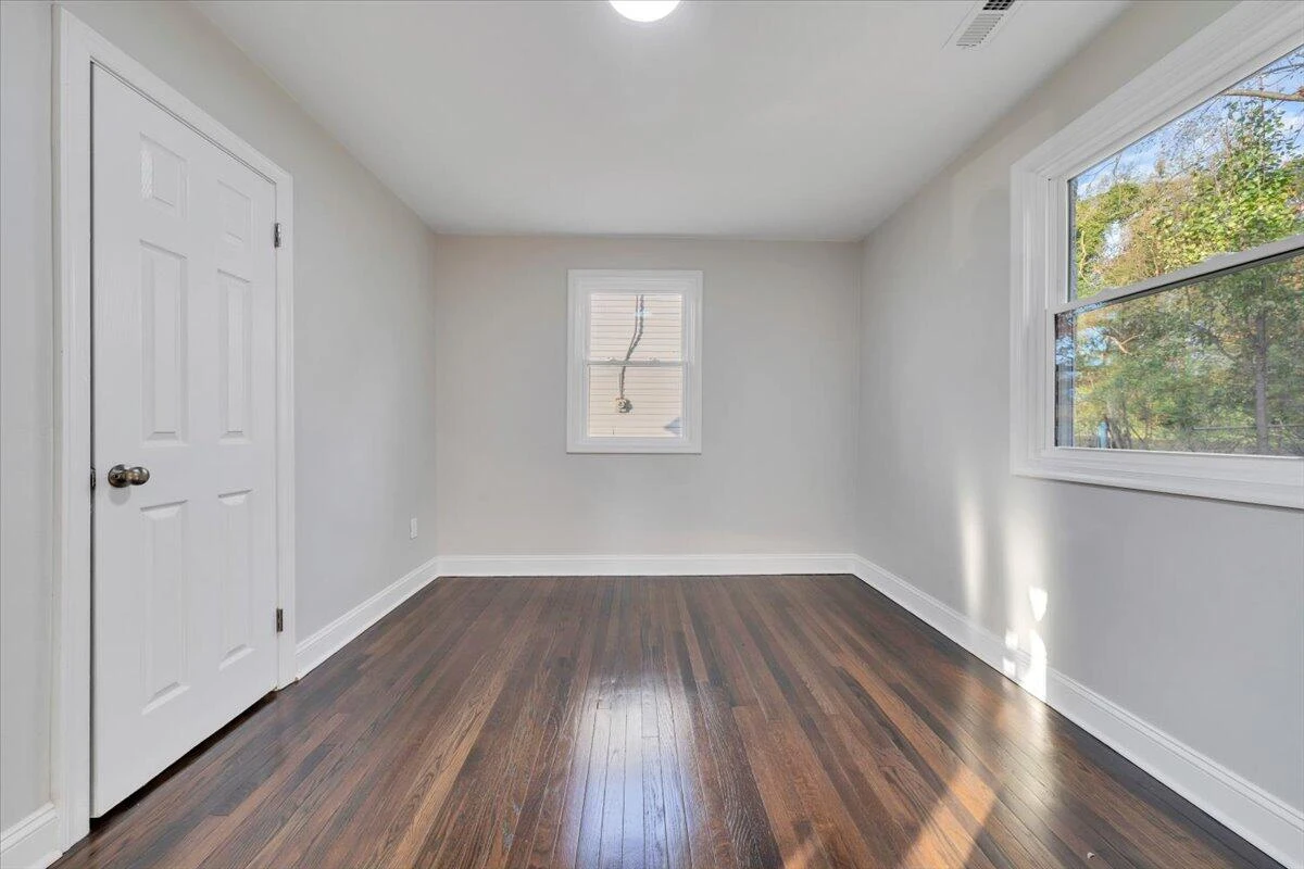 553 Westwood BLVD - Photo 12