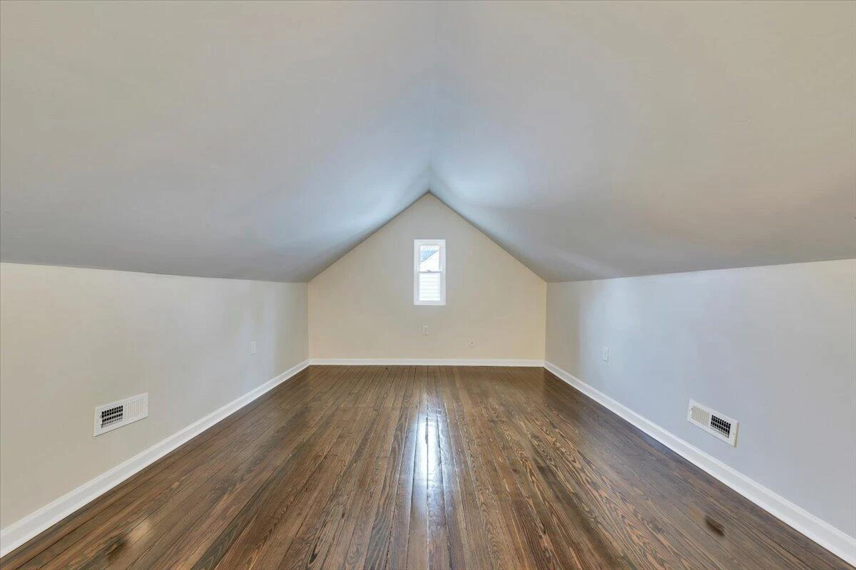 553 Westwood BLVD - Photo 15
