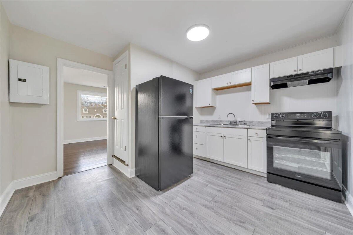 553 Westwood BLVD - Photo 6