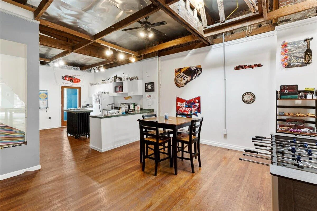 1120 Main ST - Photo 36