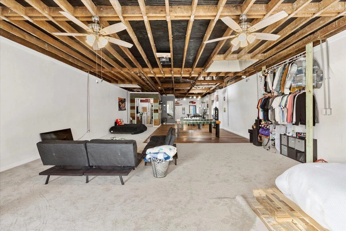 1120 Main ST - Photo 48
