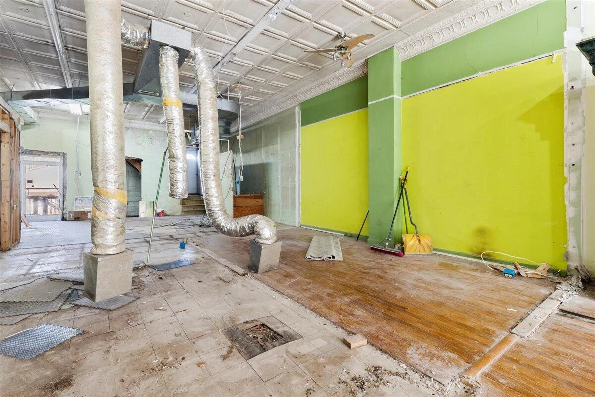 1120 Main ST - Photo 54