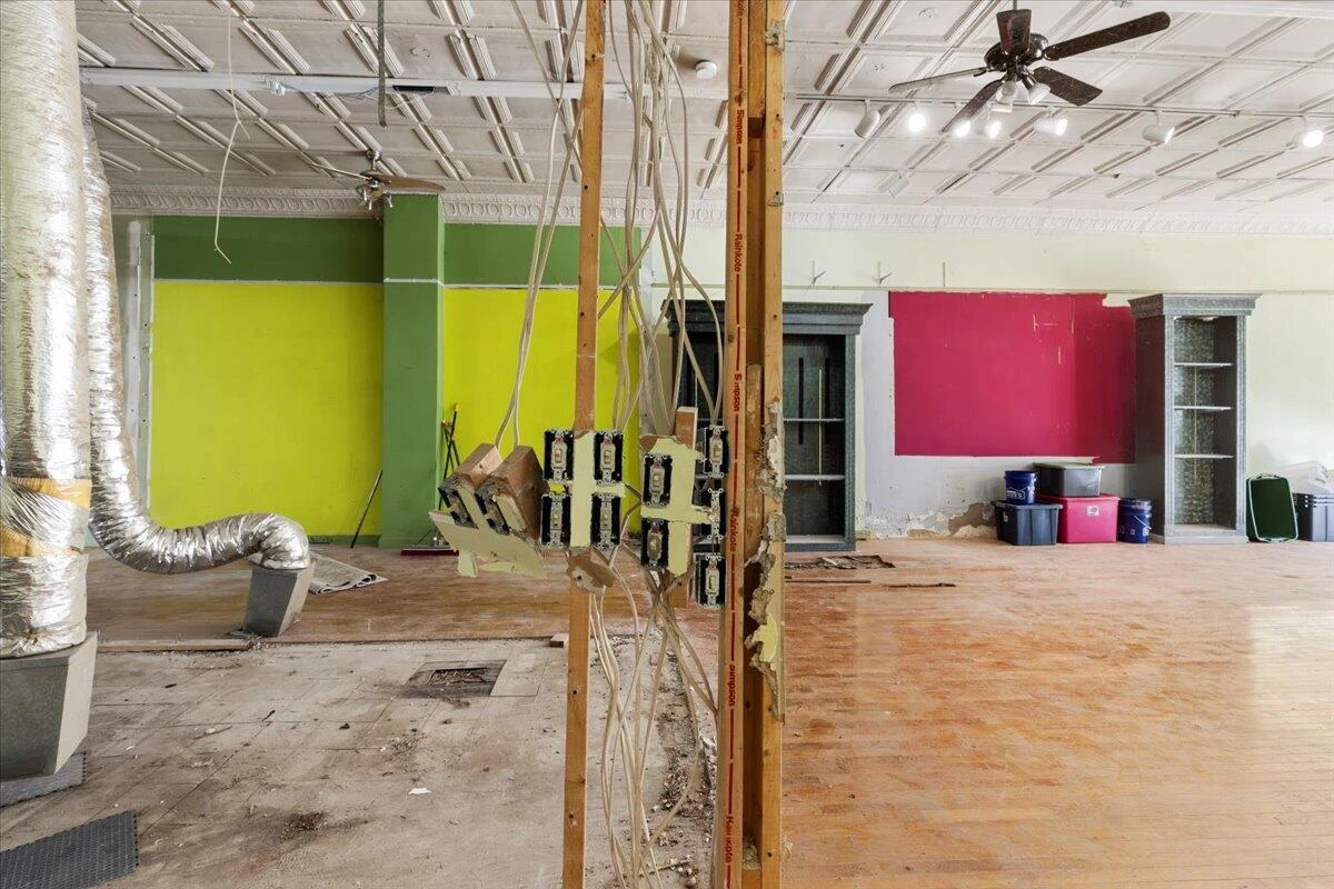 1120 Main ST - Photo 56