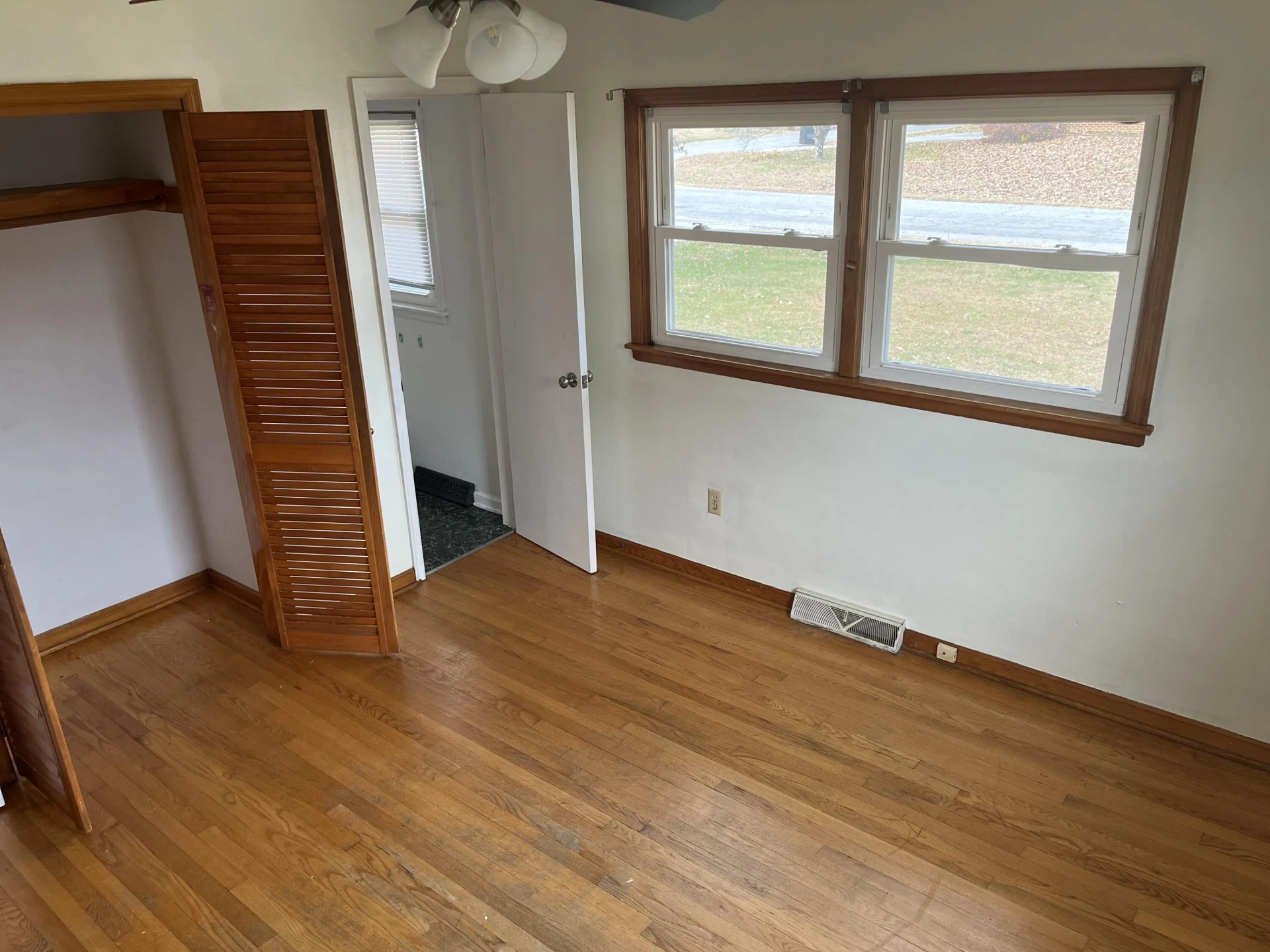 525 Hedgelawn AVE - Photo 12