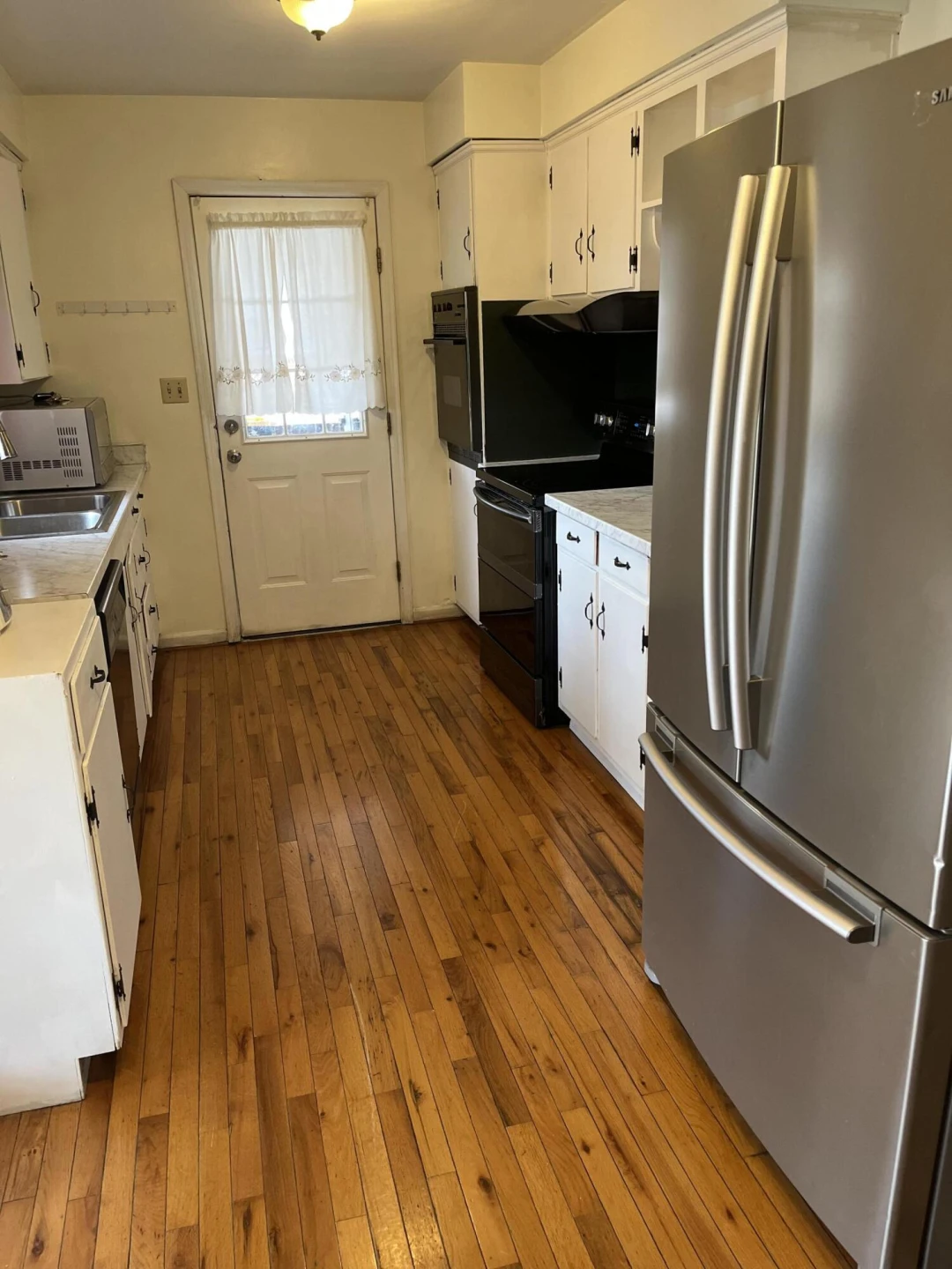 525 Hedgelawn AVE - Photo 4