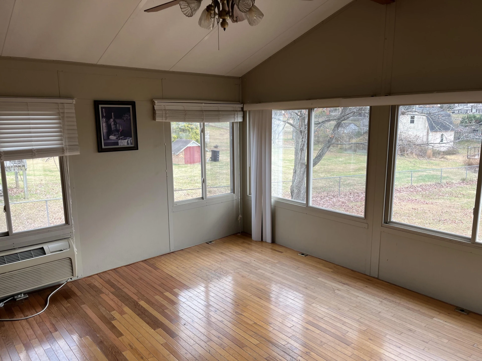 525 Hedgelawn AVE - Photo 5