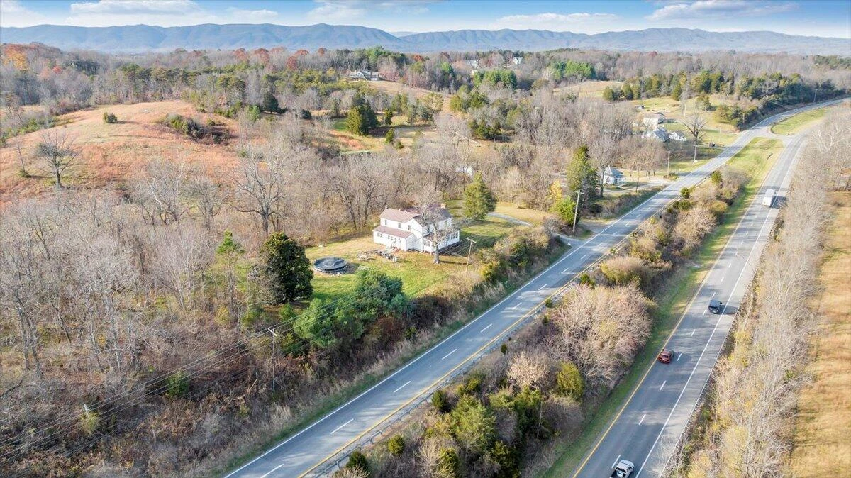6457 Roanoke RD - Photo 10