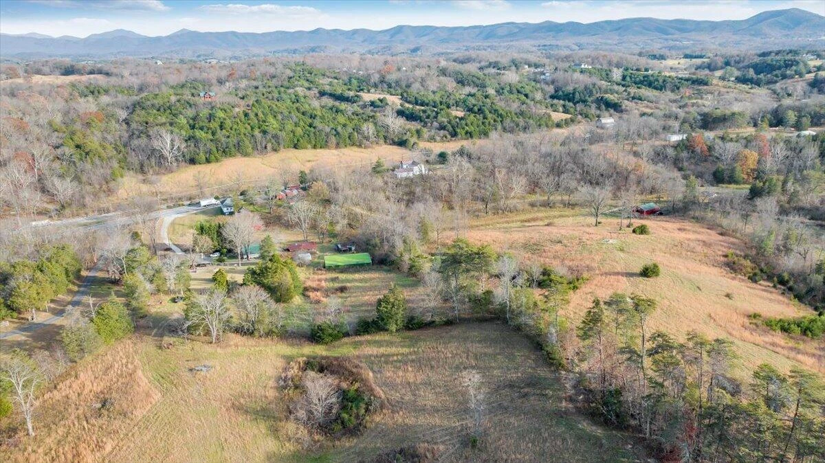 6457 Roanoke RD - Photo 20