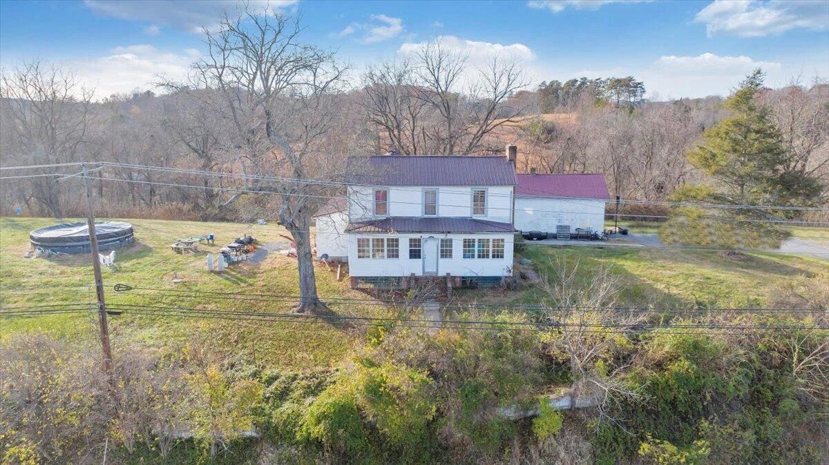 6457 Roanoke RD - Photo 4