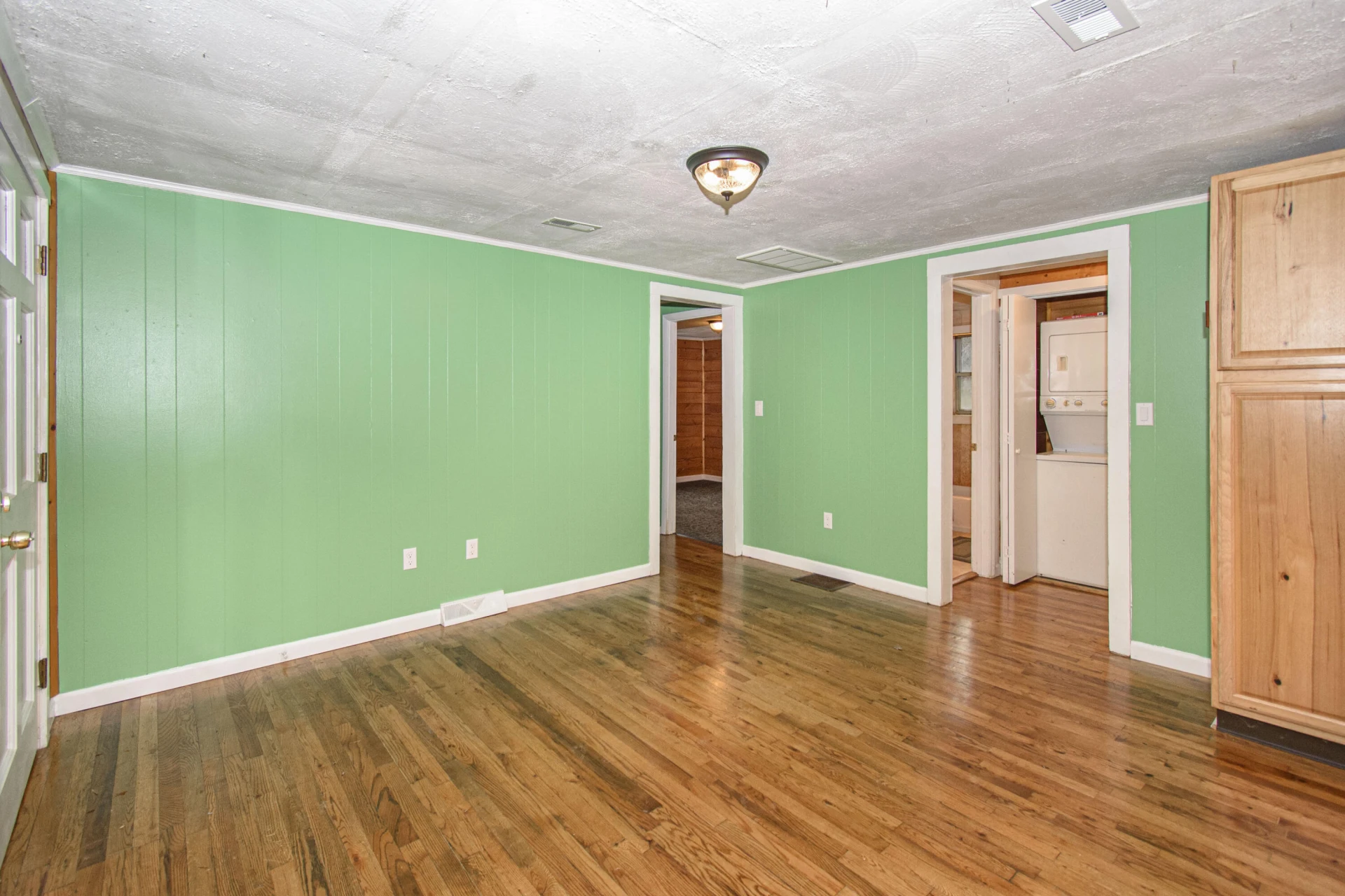320 Stuart RD - Photo 15