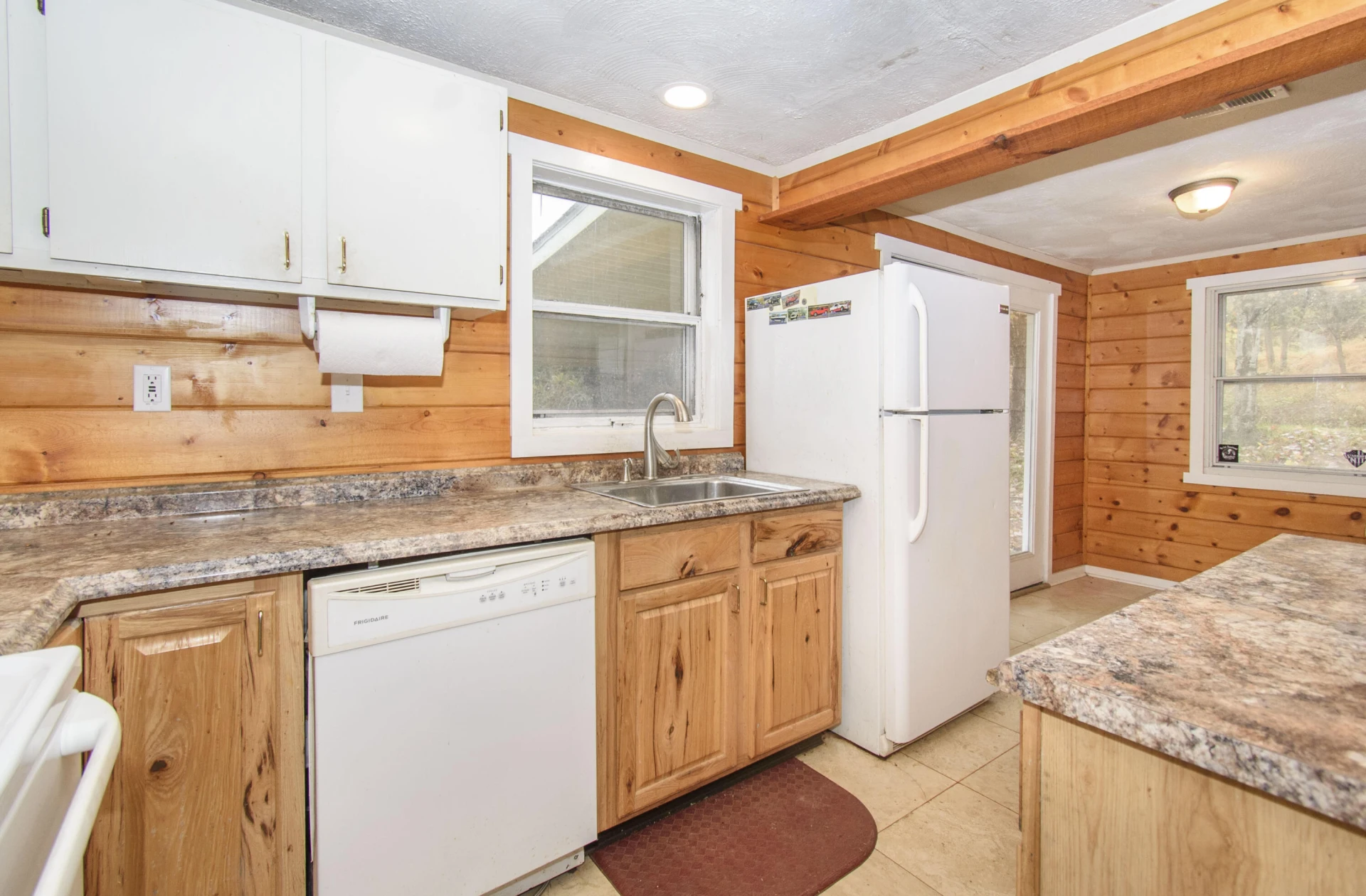320 Stuart RD - Photo 18